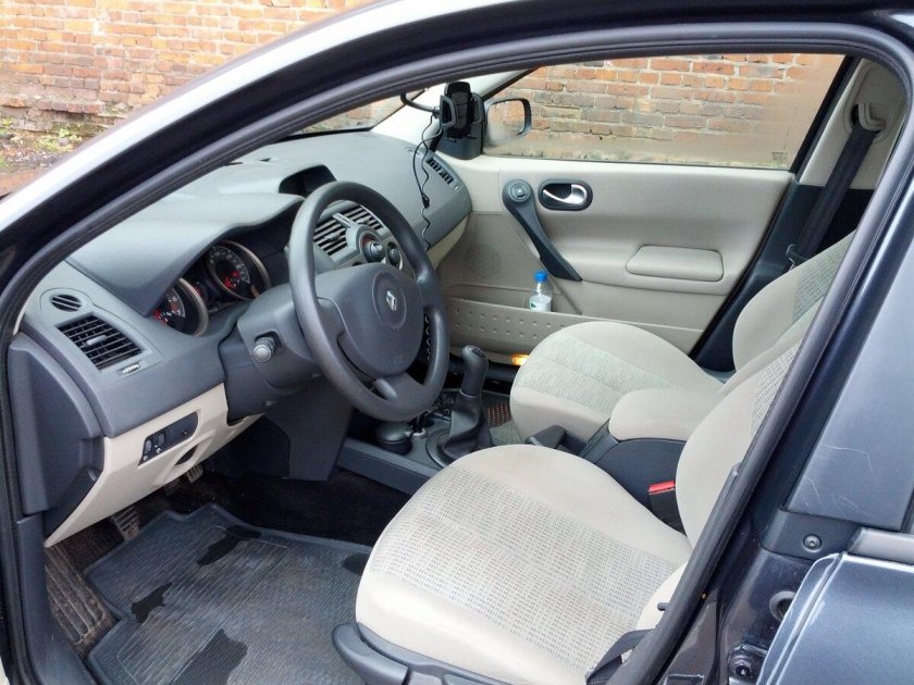 Рено Меган 2 2007 салон