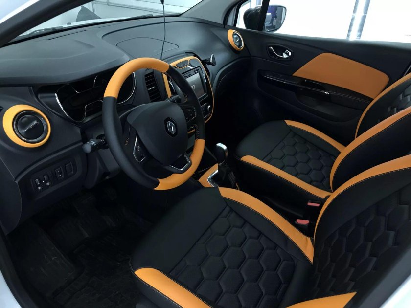 Рено Каптур салон