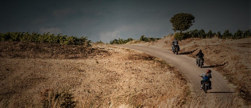 Мотоцикл 2024 фотообои