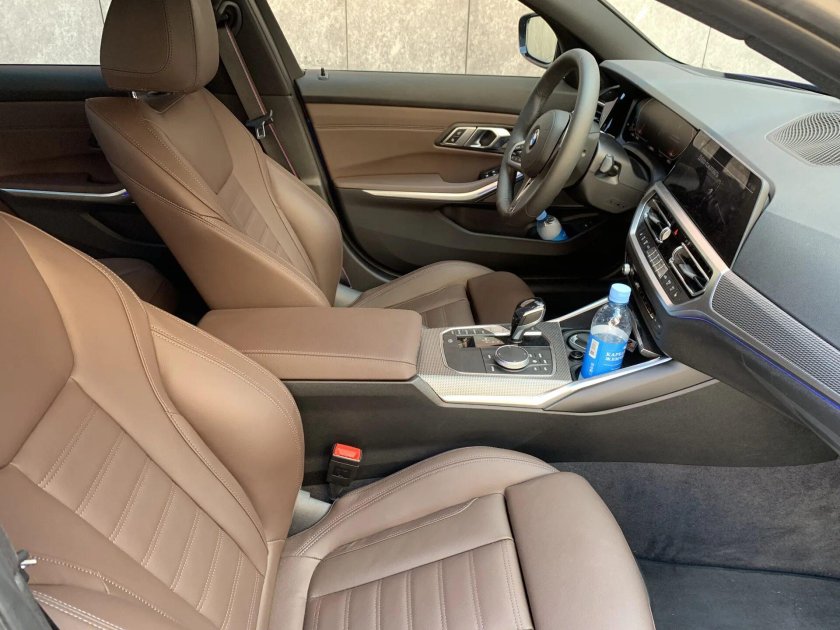 БМВ g20 салон