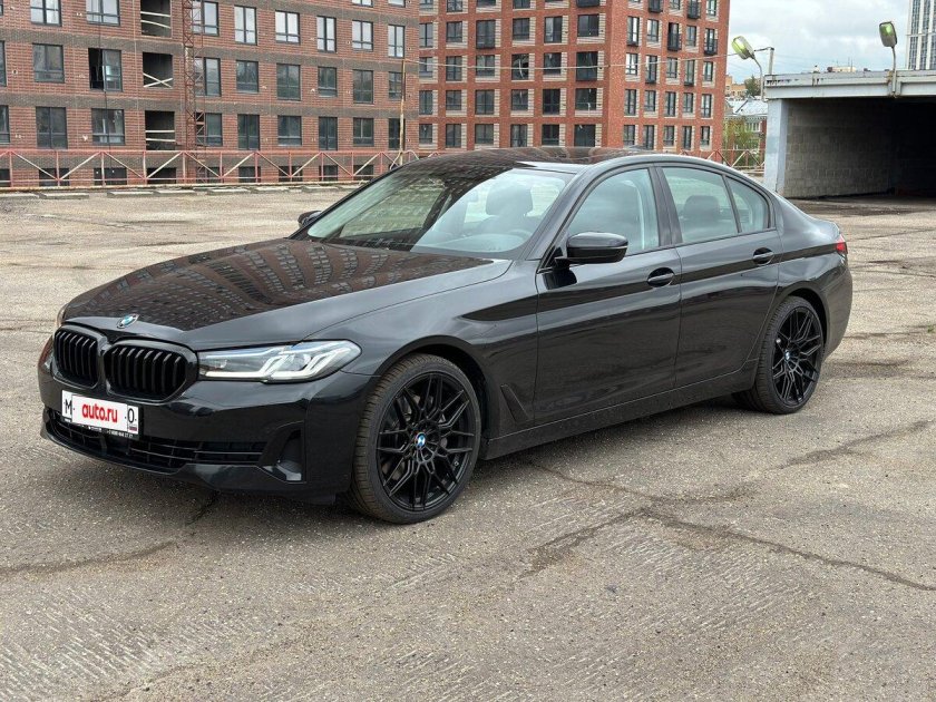Бмв 5 серии 2020