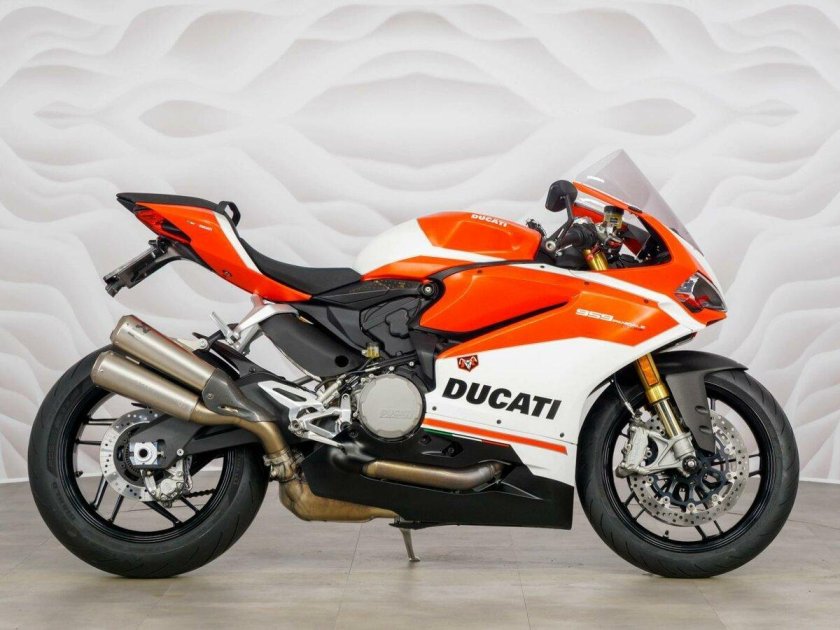 Мотоцикл ducati