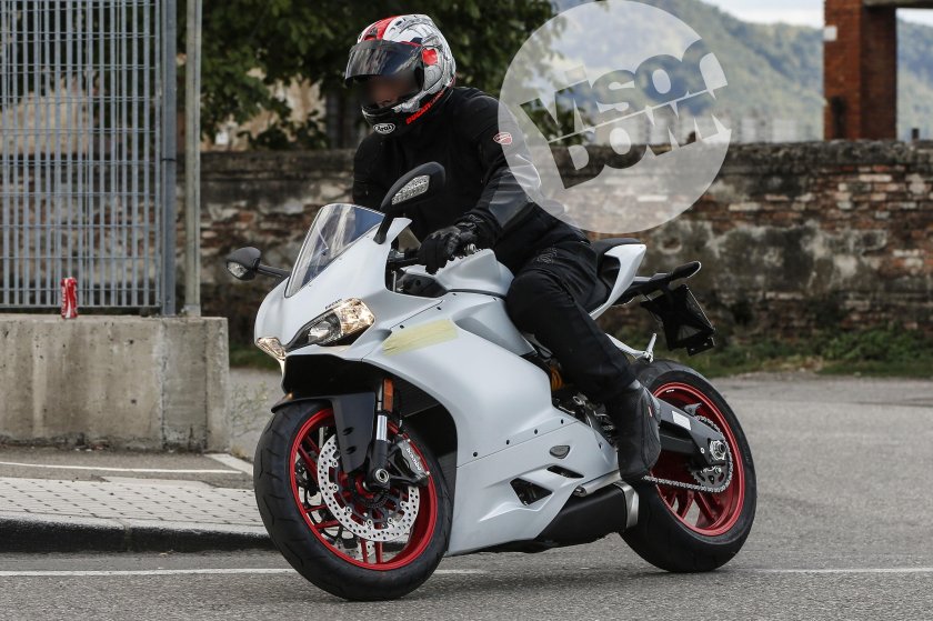Ducati 959
