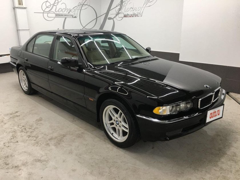 BMW 7 2000