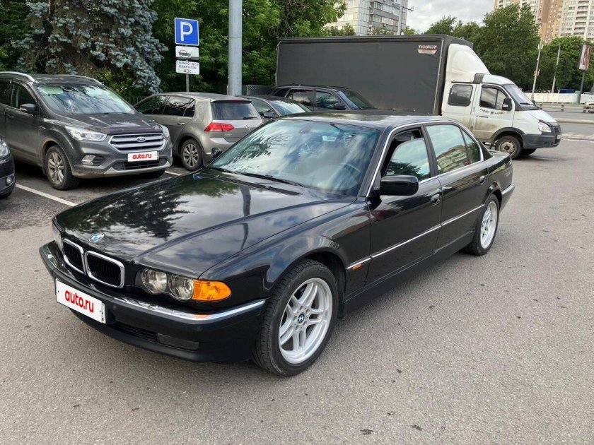 Бмв 7 серии 1999