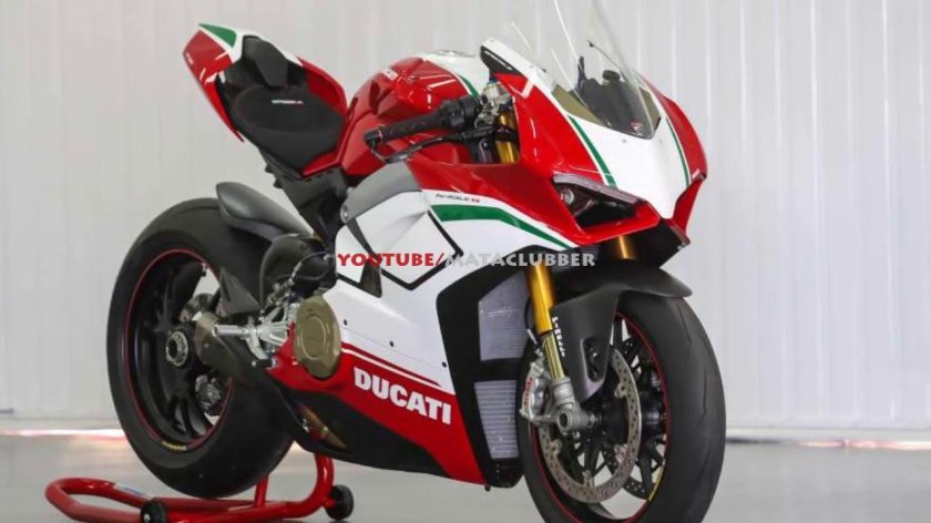 Мотоцикл Ducati Panigale v4 s