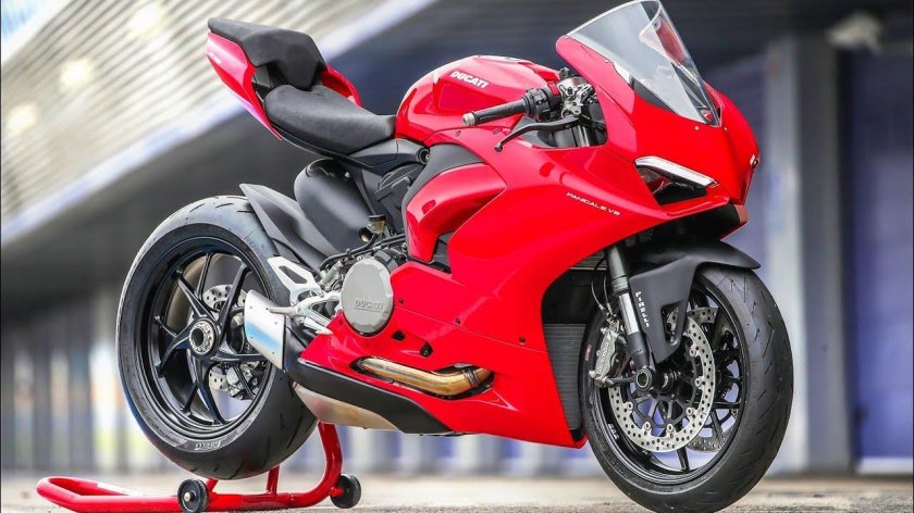 Мотоцикл Ducati Panigale v4