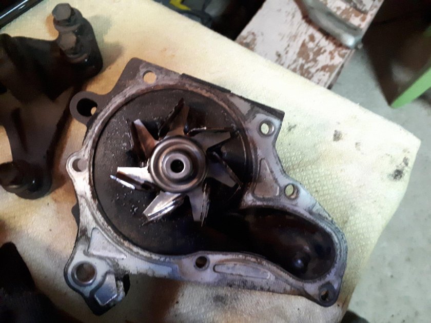 Замена помпы