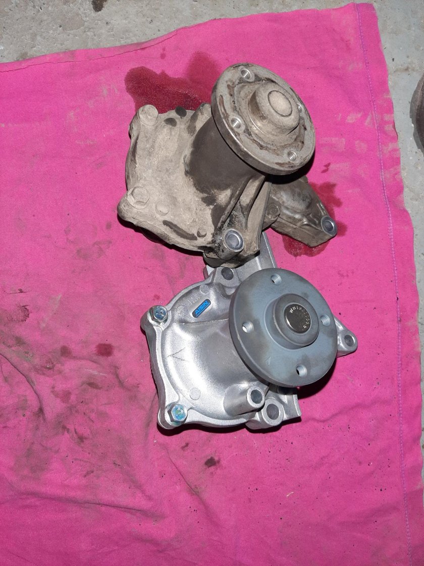 Помпа Тойота Премио 265