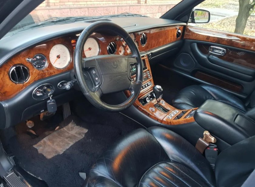 Bentley Arnage 1999 салон
