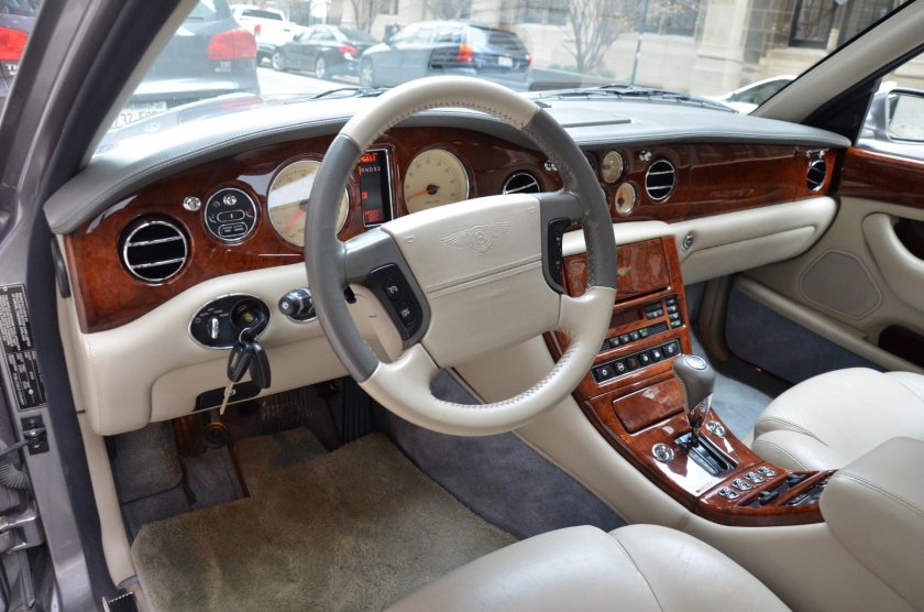 Bentley Arnage 1998 салон