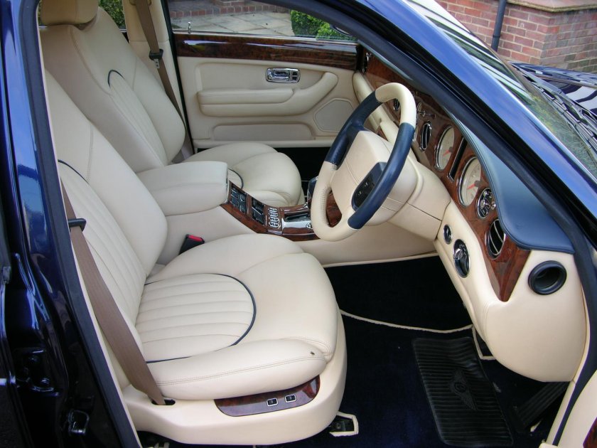 Салон Bentley Arnage 2007