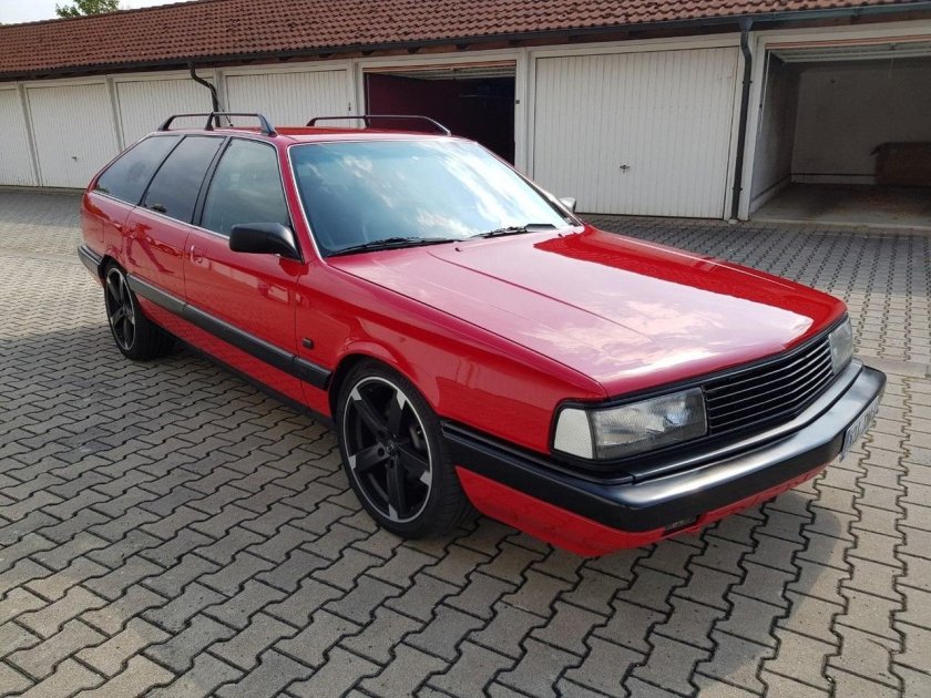 Ауди 100 с3 универсал красный