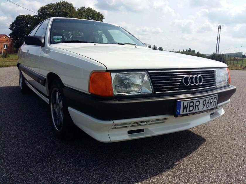 Audi 100 c3 Kamei