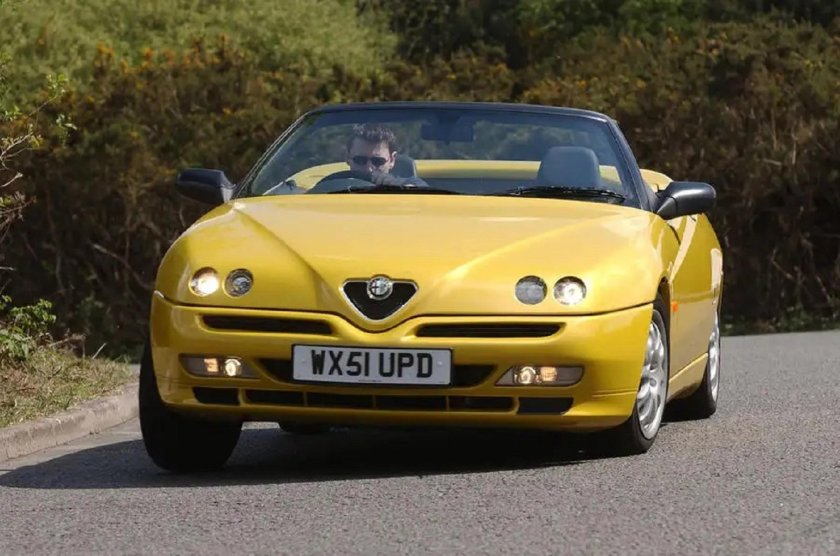 Alfa Romeo Spider 916