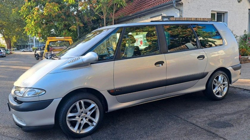 Renault Espace (je0) с 1996-2002 г.в белый фон