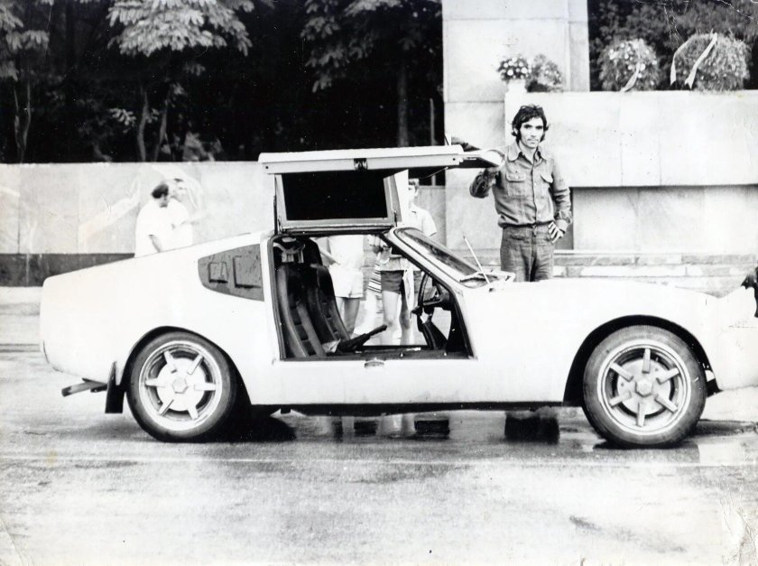 Москвич ГТ 77