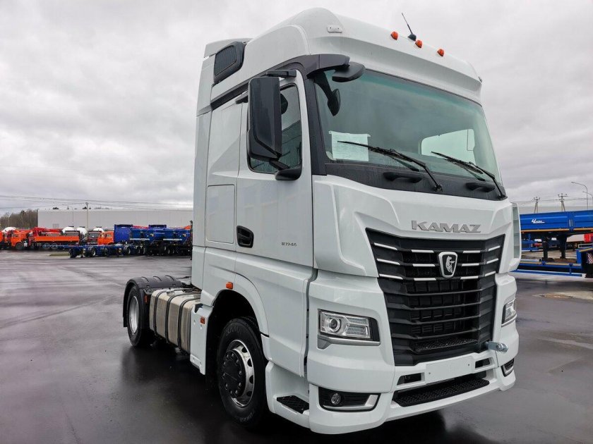 Седельный тягач камаз 54901
