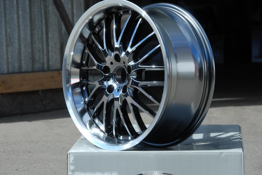 Диски Sakura r18 5 114.3