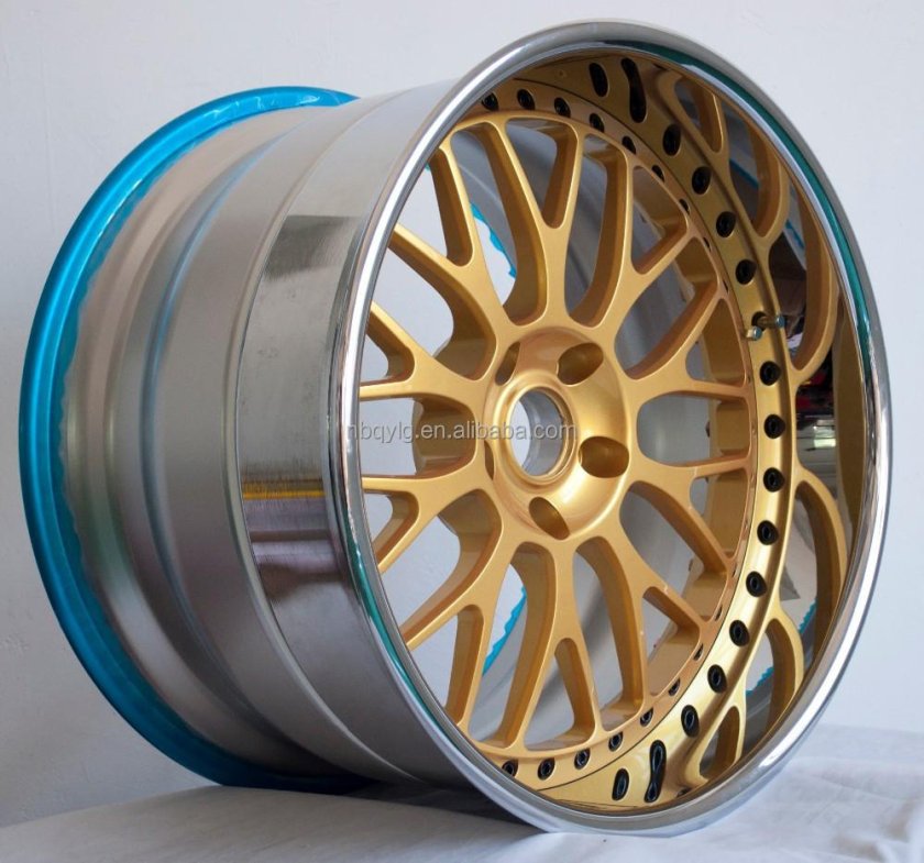 Бронзовые диски с полкой