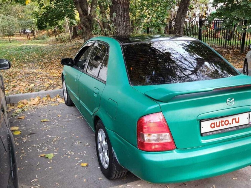 Мазда 323 седан 1998