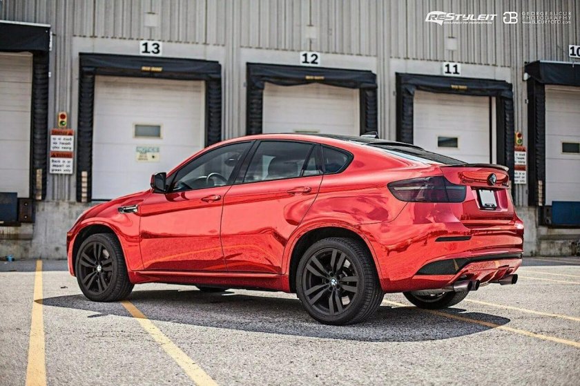 BMW x6 Red