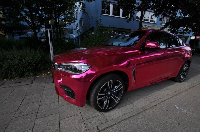 BMW x6 Pink