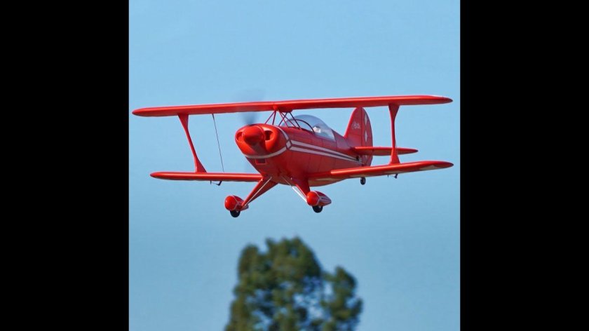 Пилотажный самолет Питтс спешл в