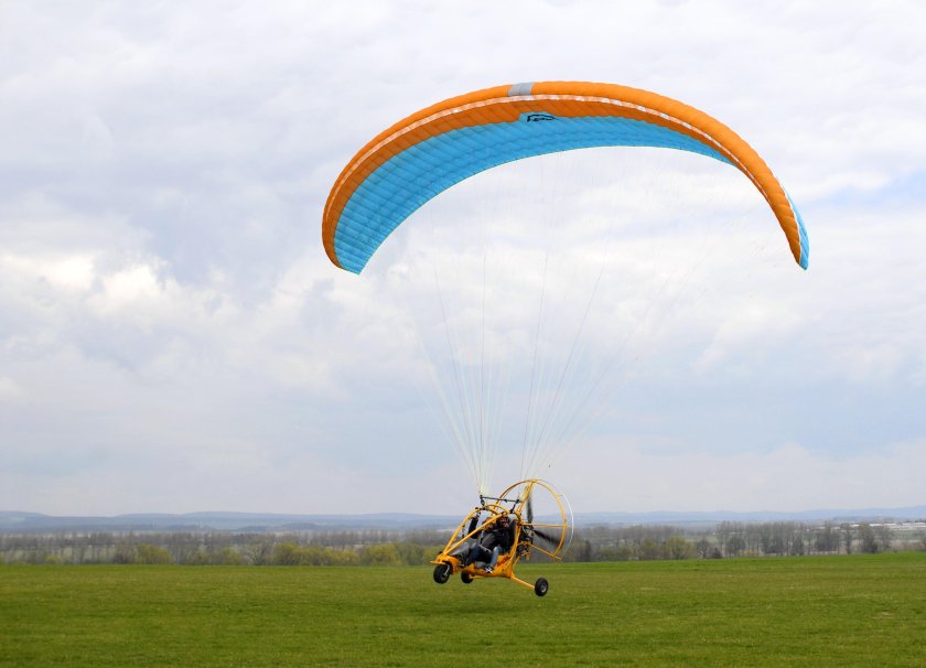 Полёт на мотопараплане