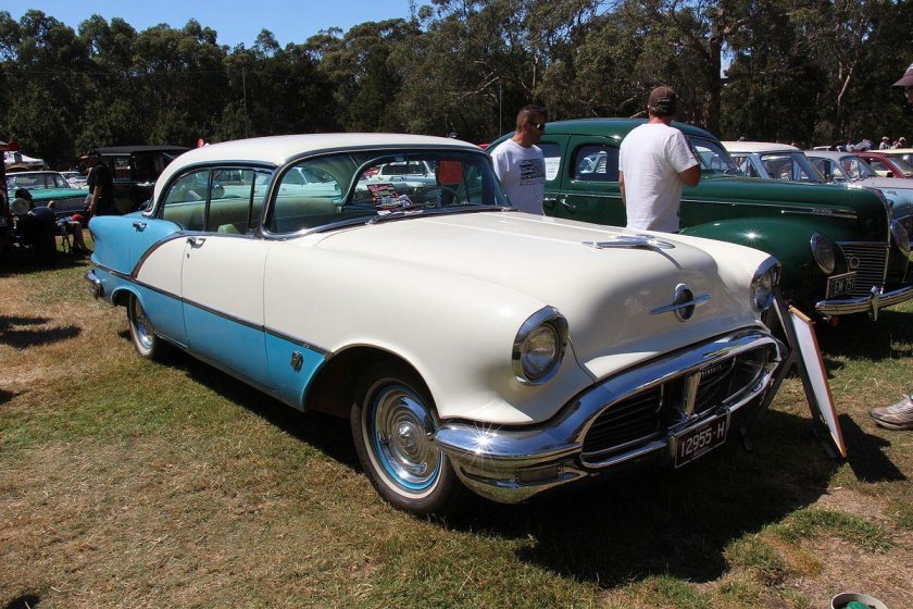 Олдсмобиль 1956