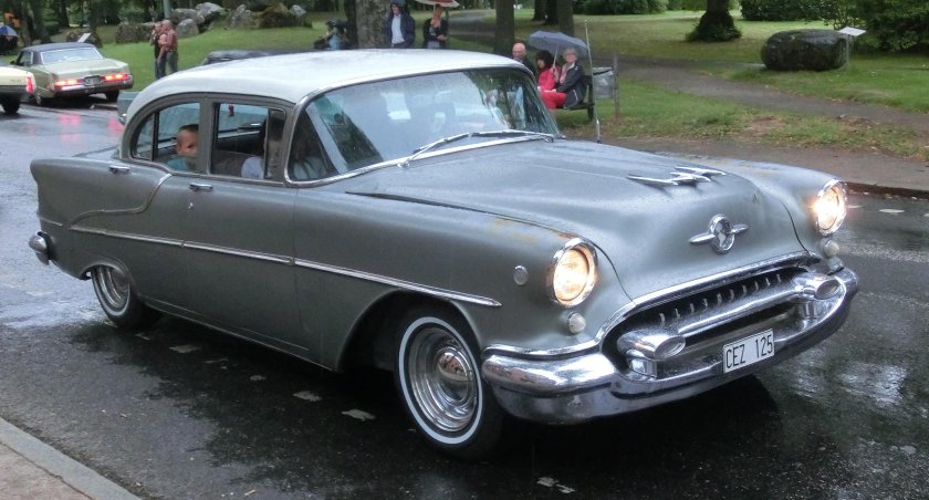 Oldsmobile 88 1955