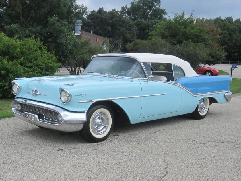 Олдсмобиль 1957