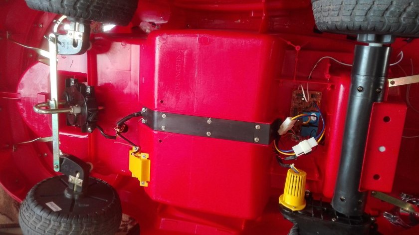 Рулевое управление для детского электромобиля