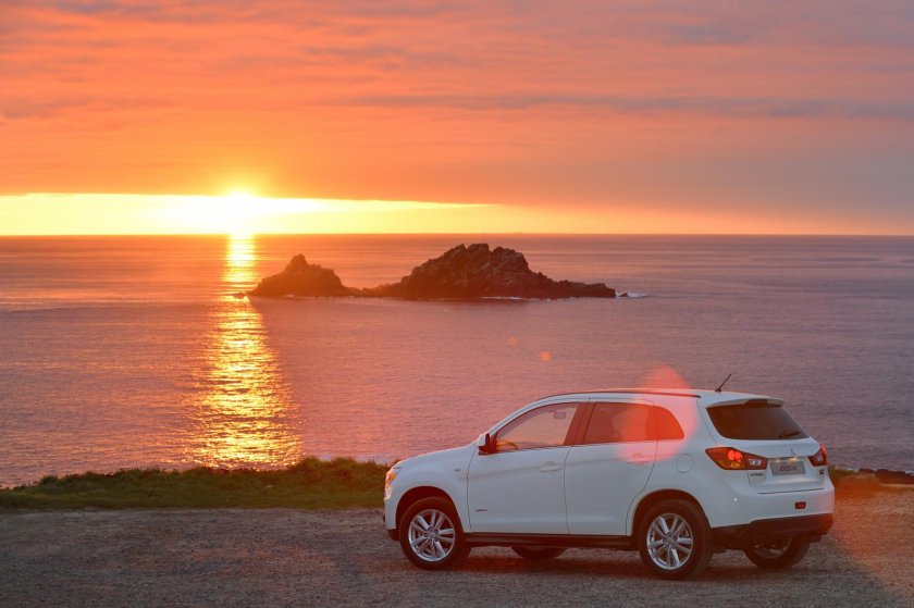 Машина на рассвете