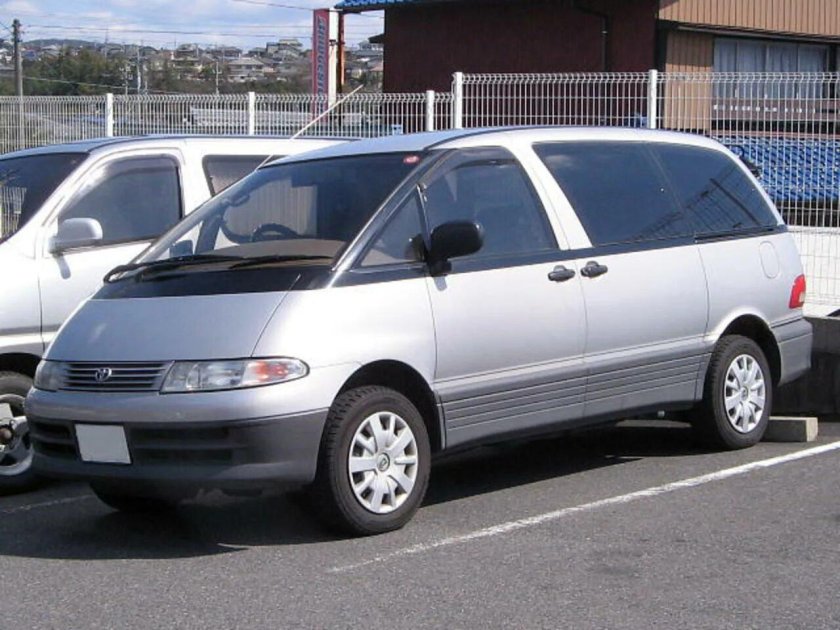 Toyota Emina previa