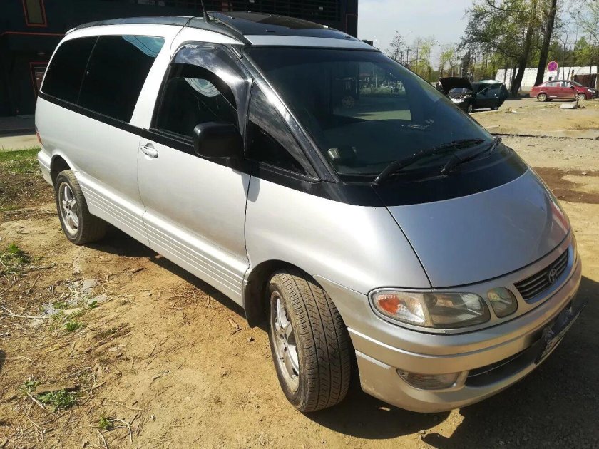 Тойота Эстима Эмина 1999