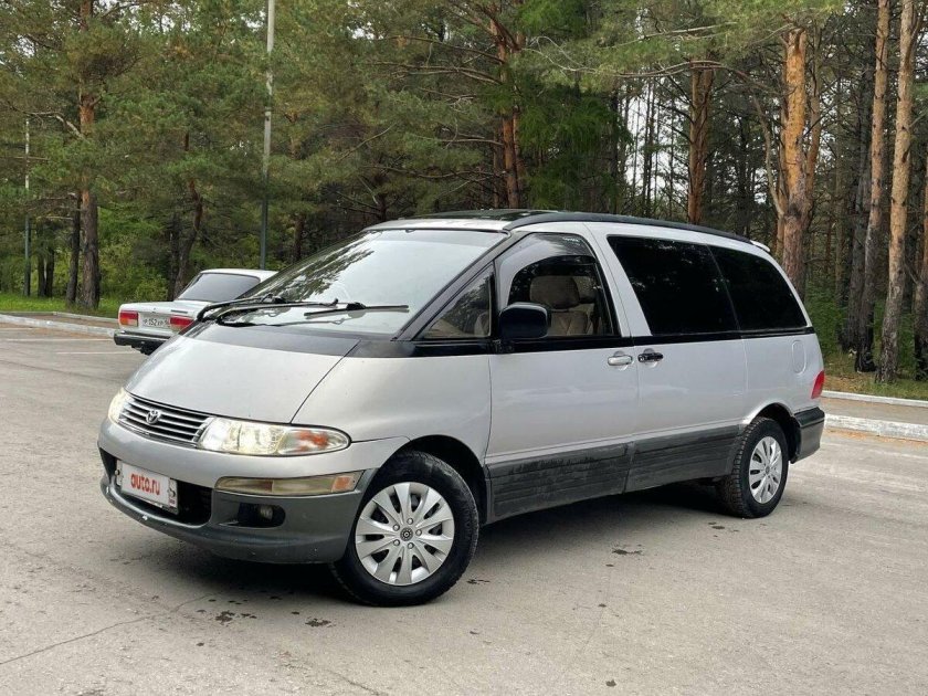 Тойота Эстима 1 поколение