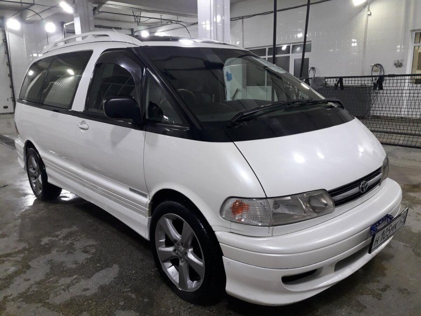 Тойота эстима 1999