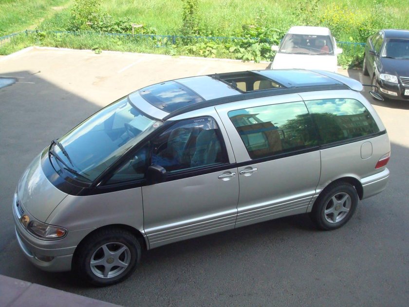 Тойота Эмина Эстима 1997