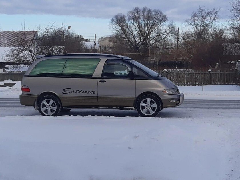 Тойота Эмина Эстима 1997