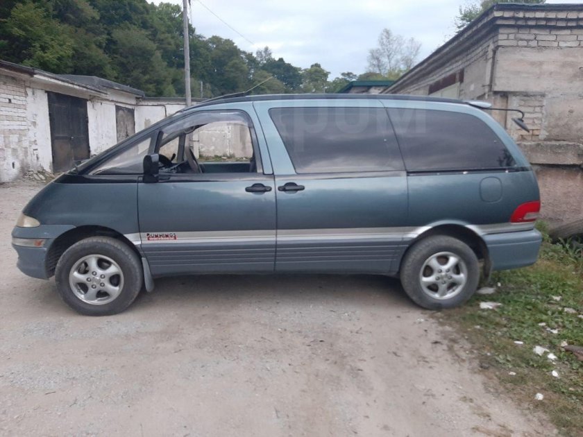 Тойота Превия 1997