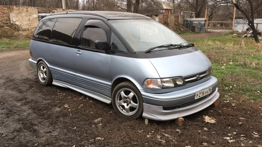 Тойота Эстима Люсида 1992