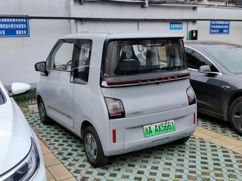 Масса без нагрузки Nissan Cube bz11