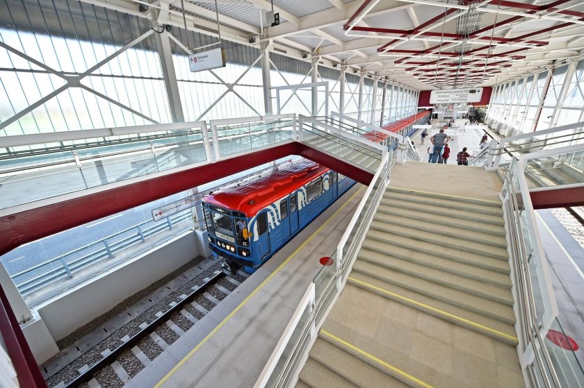 Метро бульвар Рокоссовского Коммунарка