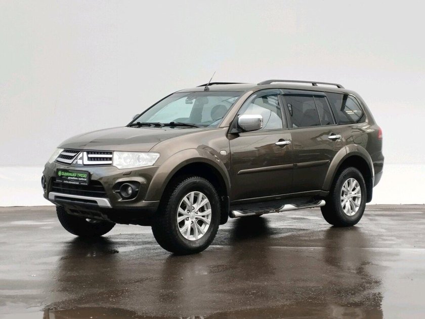 Mitsubishi pajero sport 2