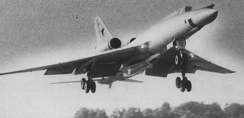 Самолет ту 22