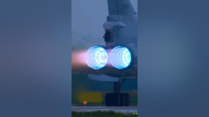Ту 22м3 взлет на форсаже ночью
