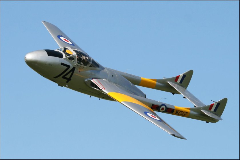 Истребитель де Хэвиленд вампир