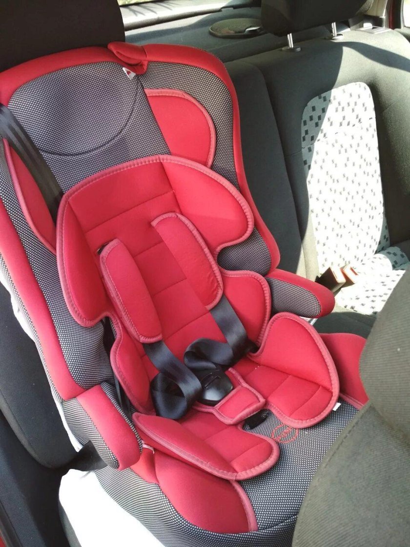 Детское автокресло Skoda