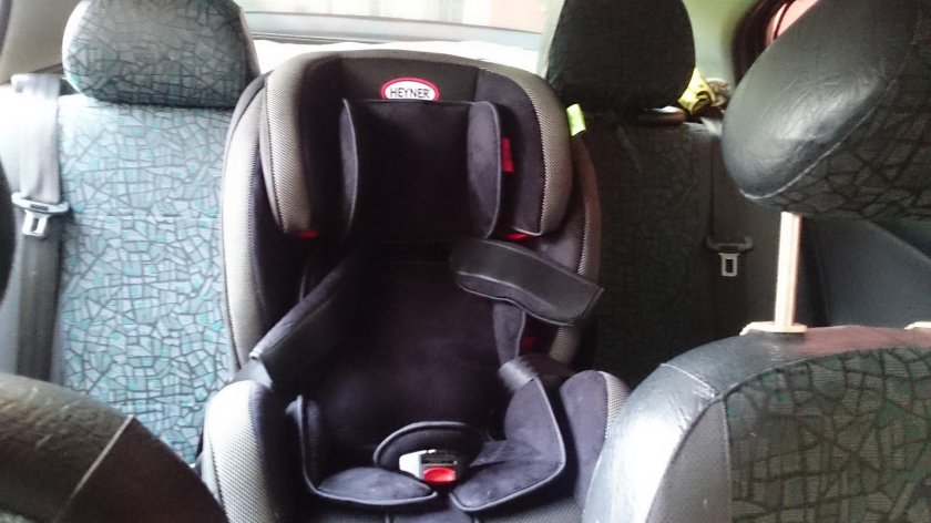 Детское автокресло в шкоду Октавия а5